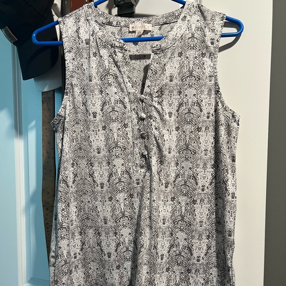 Ellan Rose Gray Blouse